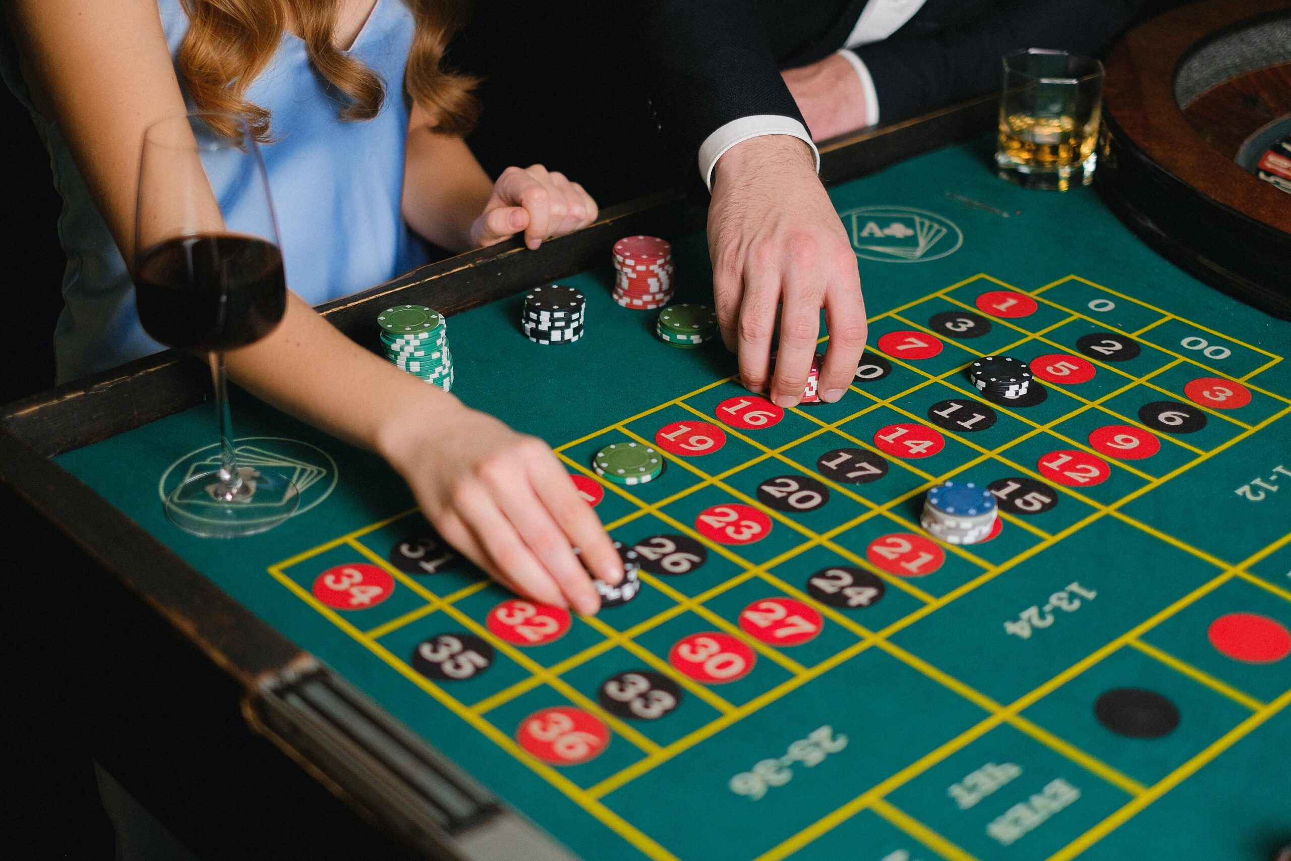 Bitcoin Dice: Everything You Need to Know Before You Roll